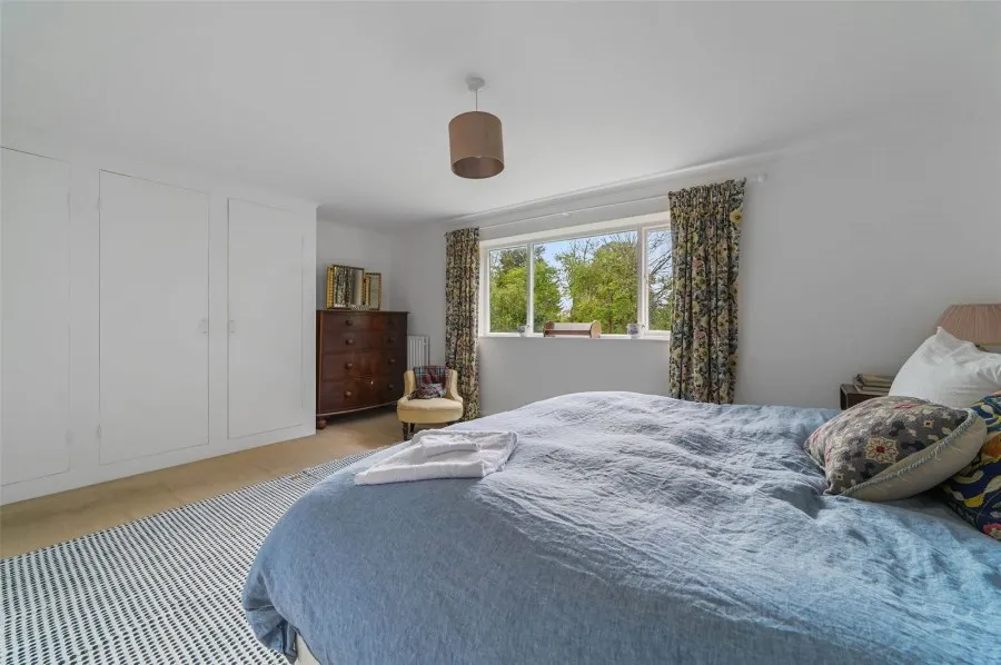 with 6 bedrooms in Sawbridgeworth, CM21, photo 10