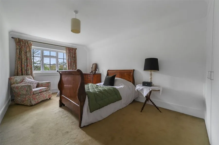 with 6 bedrooms in Sawbridgeworth, CM21, photo 13