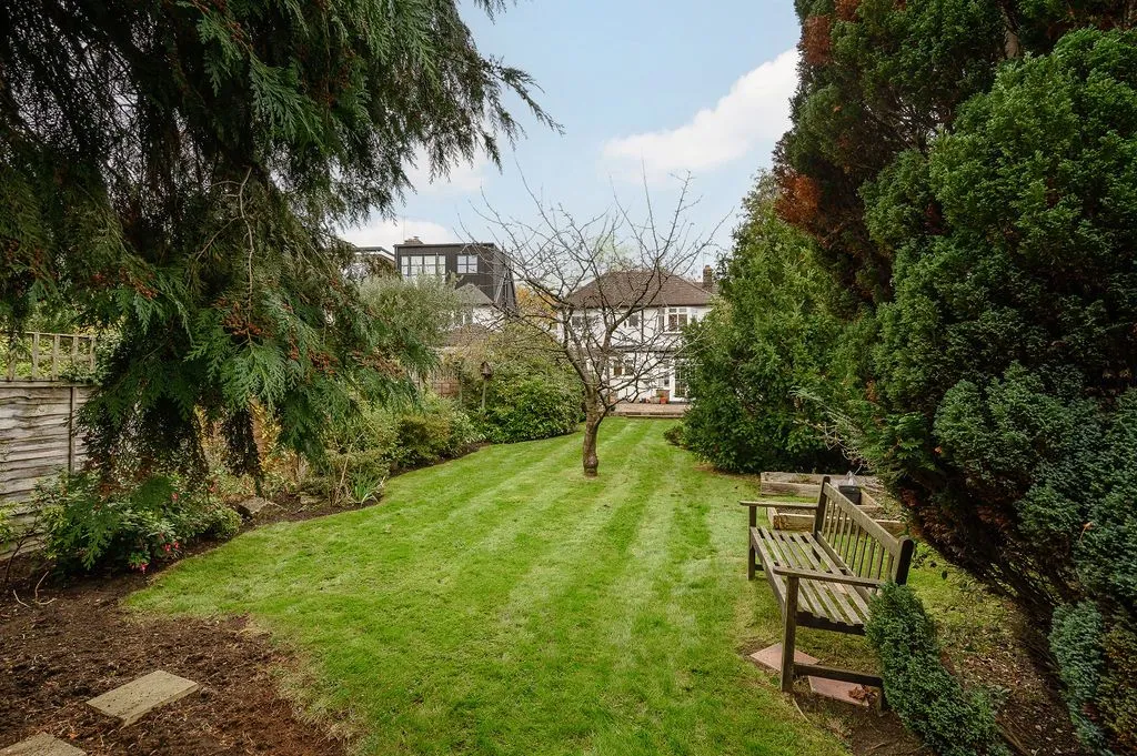 Coombe Lane, West Wimbledon, SW20, photo 5