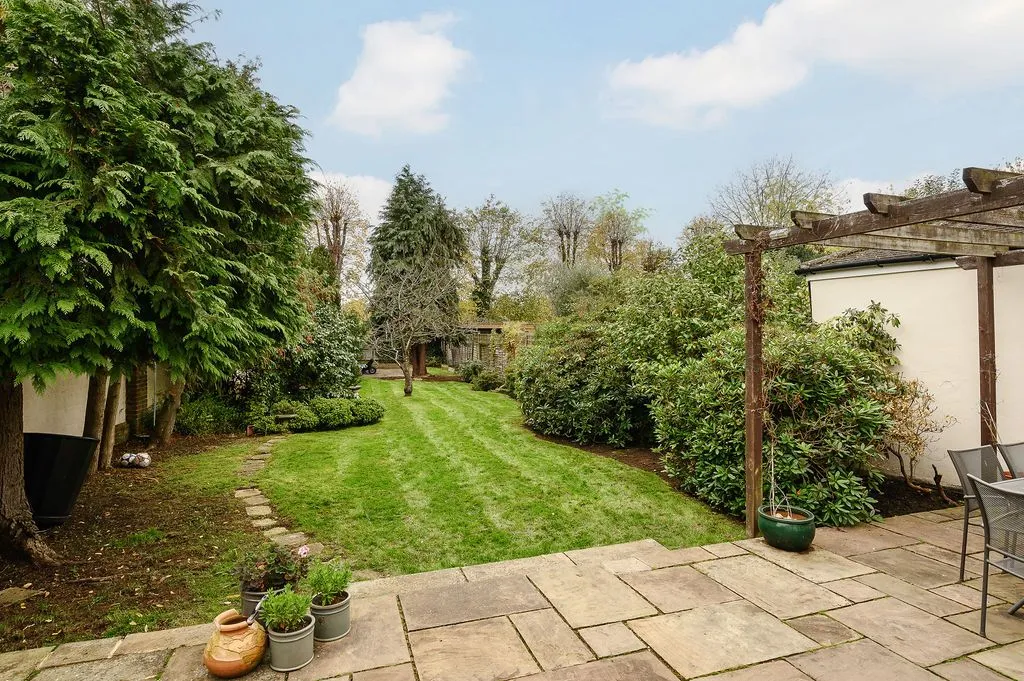 Coombe Lane, West Wimbledon, SW20, photo 4