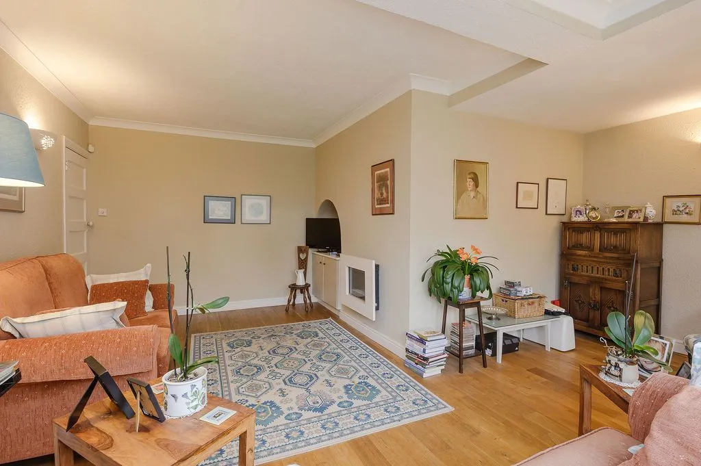 Coombe Lane, West Wimbledon, SW20, photo 12