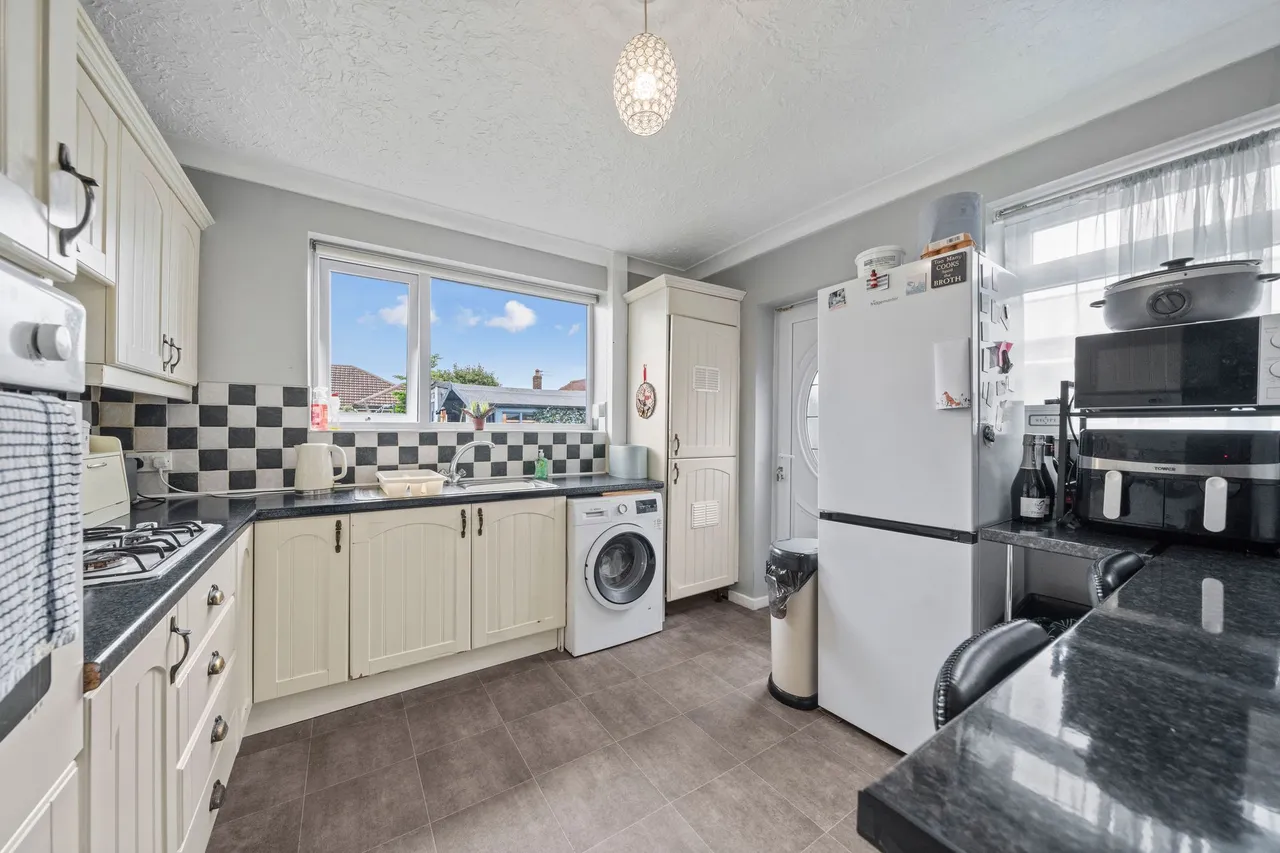 Sunnyside Road, Ashton-In-Makerfield, Wigan, WN4 0LB, photo 4
