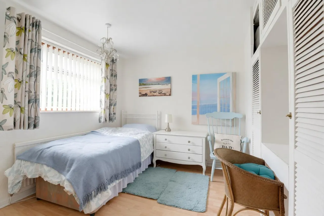 Burjen Way, Crewe, photo 15