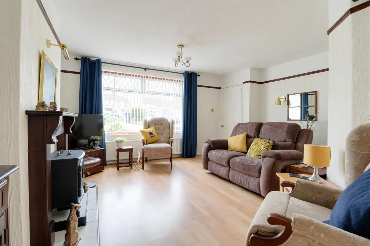 Burjen Way, Crewe, photo 7
