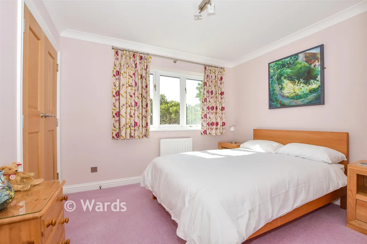 Wades Close, Marden, TN12, photo 15