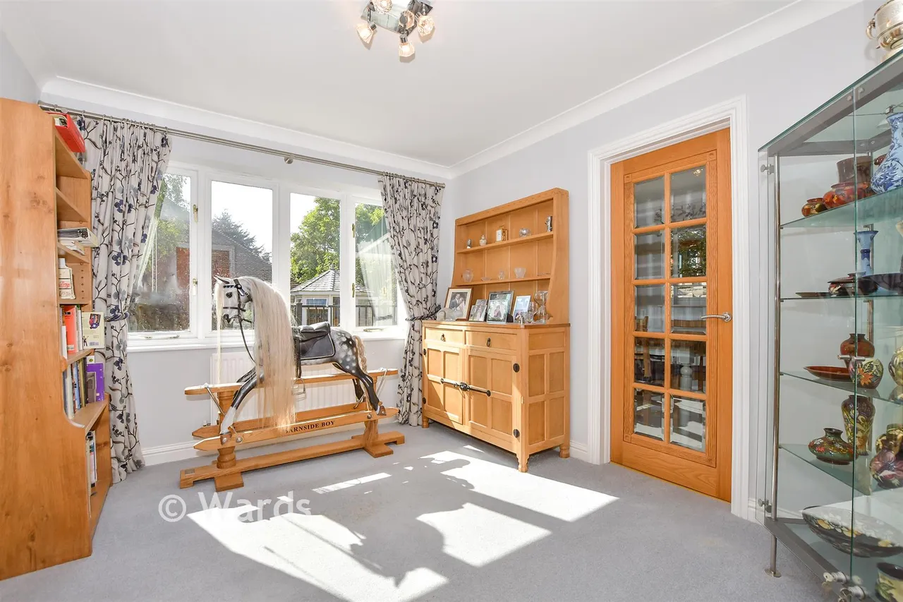 Wades Close, Marden, TN12, photo 7
