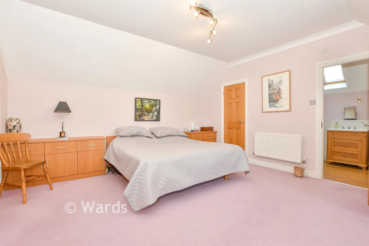 Wades Close, Marden, TN12, photo 10