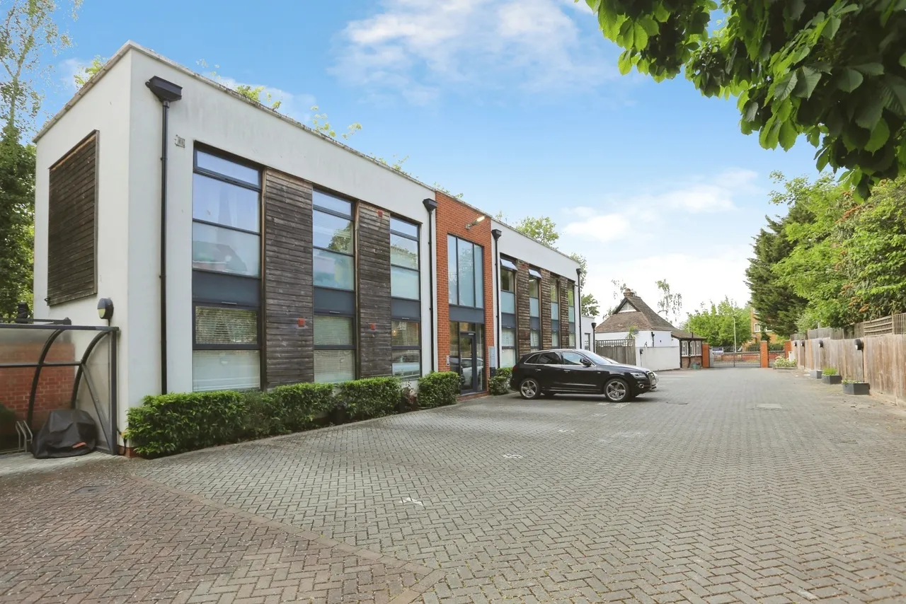 2 bed flat for sale, Park Road, Beckenham, BR3