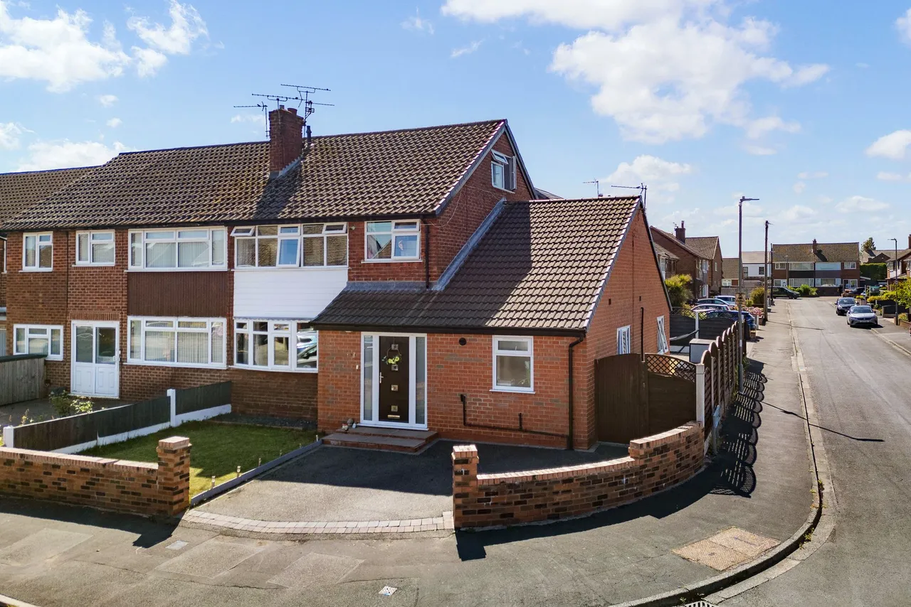 4 bed house for sale, Hampton Drive, Widnes, WA8