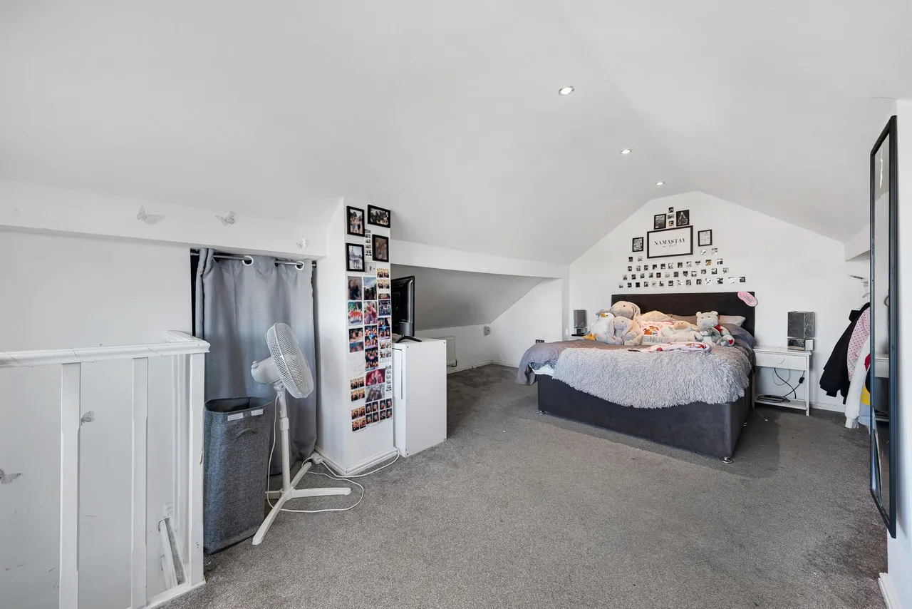 Hampton Drive, Widnes, WA8, photo 15