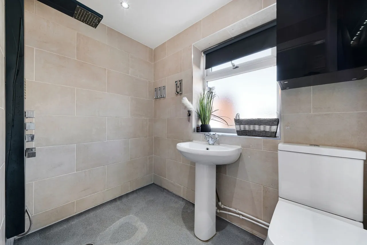 Hampton Drive, Widnes, WA8, photo 31