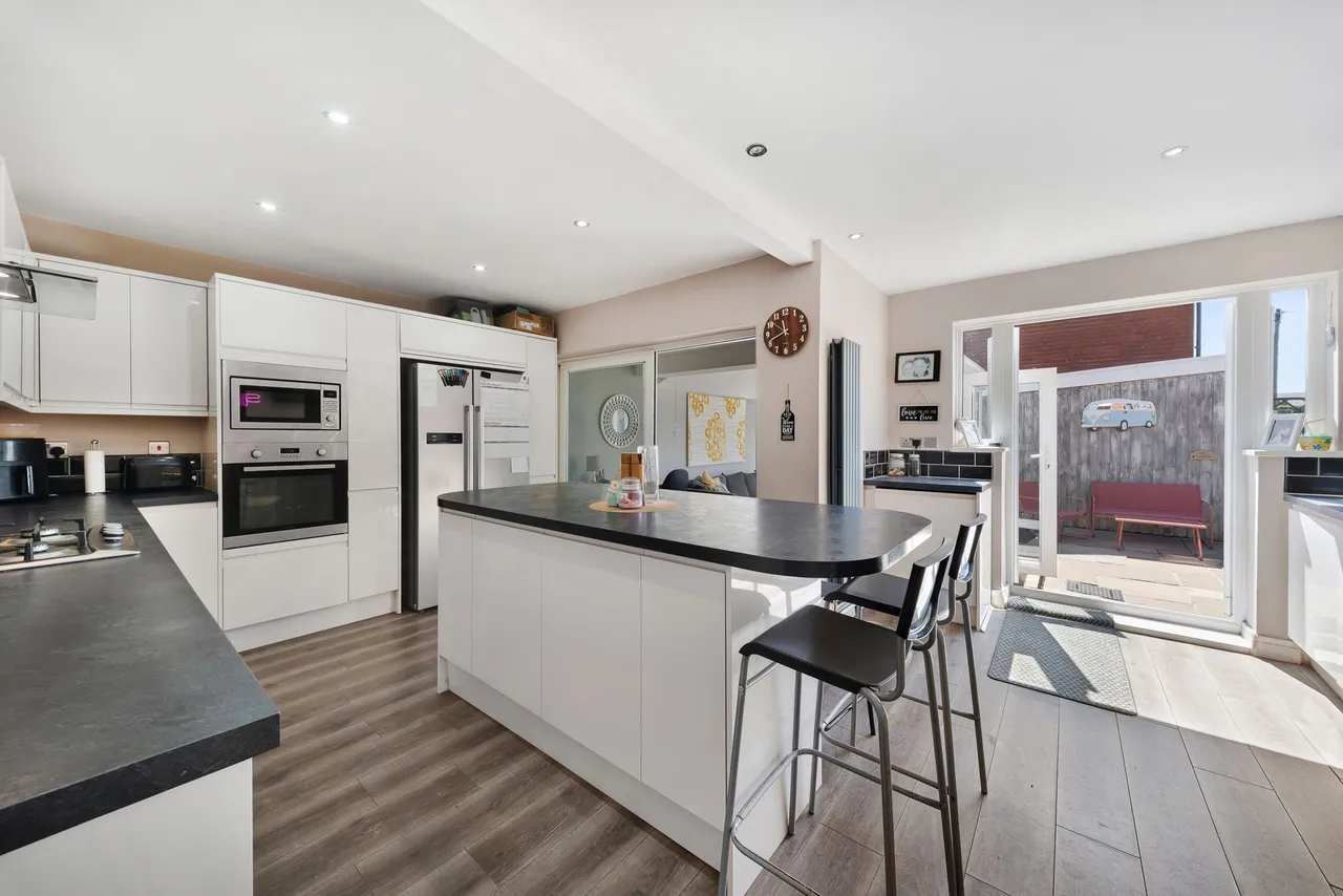 Hampton Drive, Widnes, WA8, photo 2