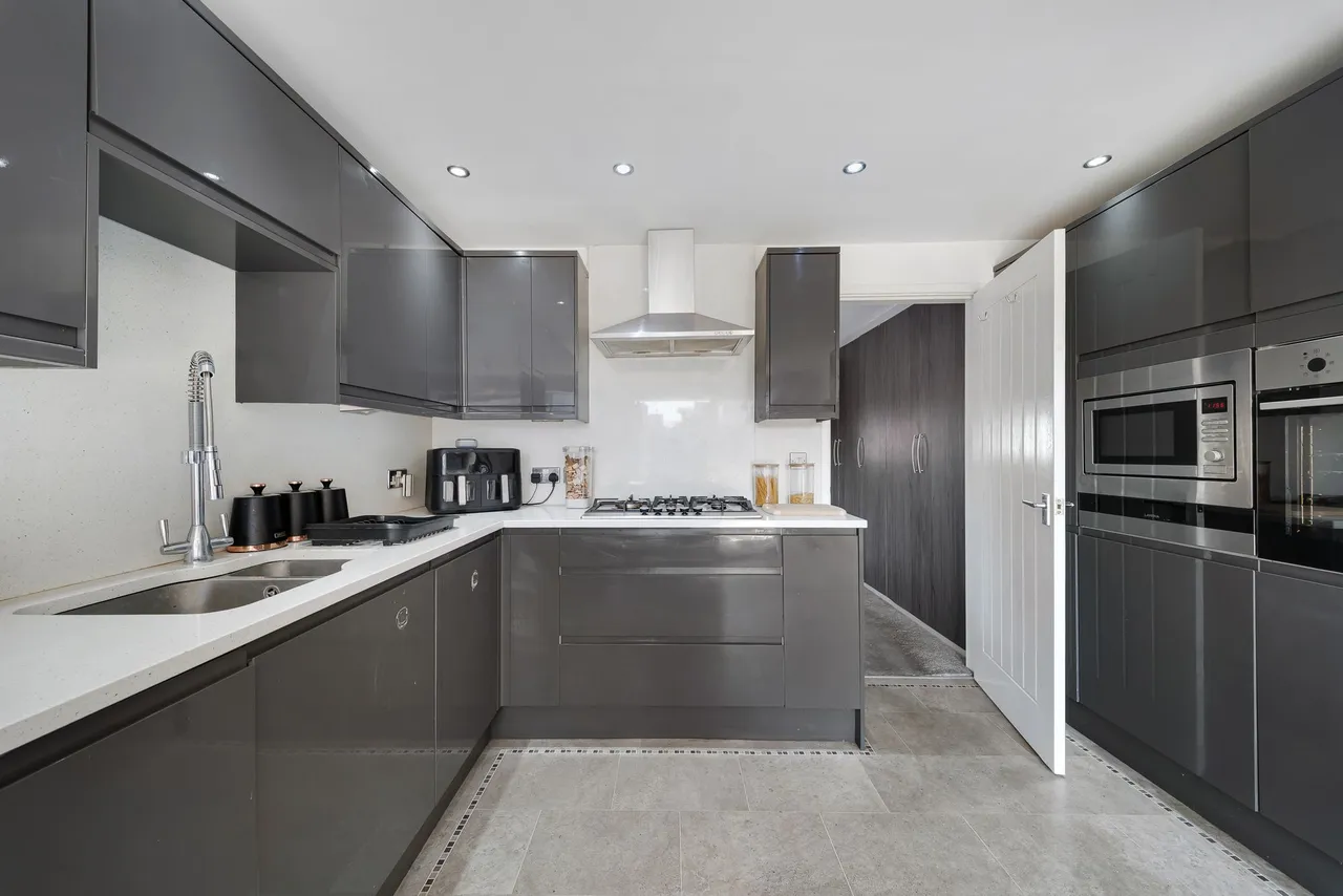 Hampton Drive, Widnes, WA8, photo 27