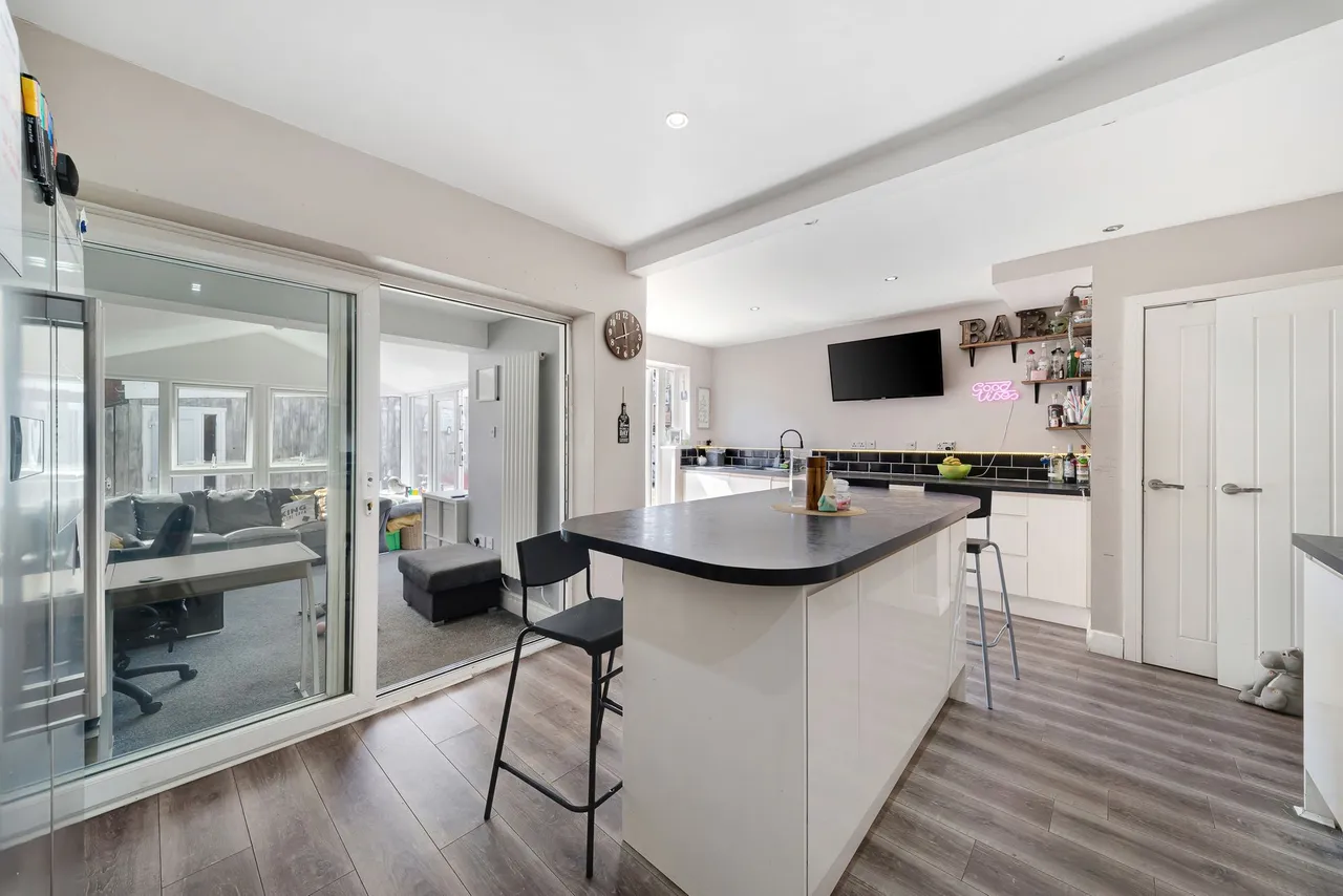 Hampton Drive, Widnes, WA8, photo 6