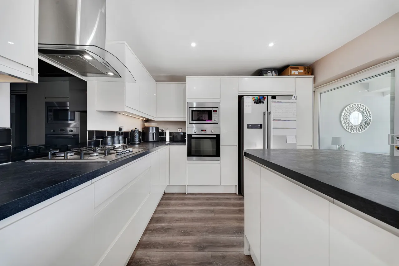 Hampton Drive, Widnes, WA8, photo 4