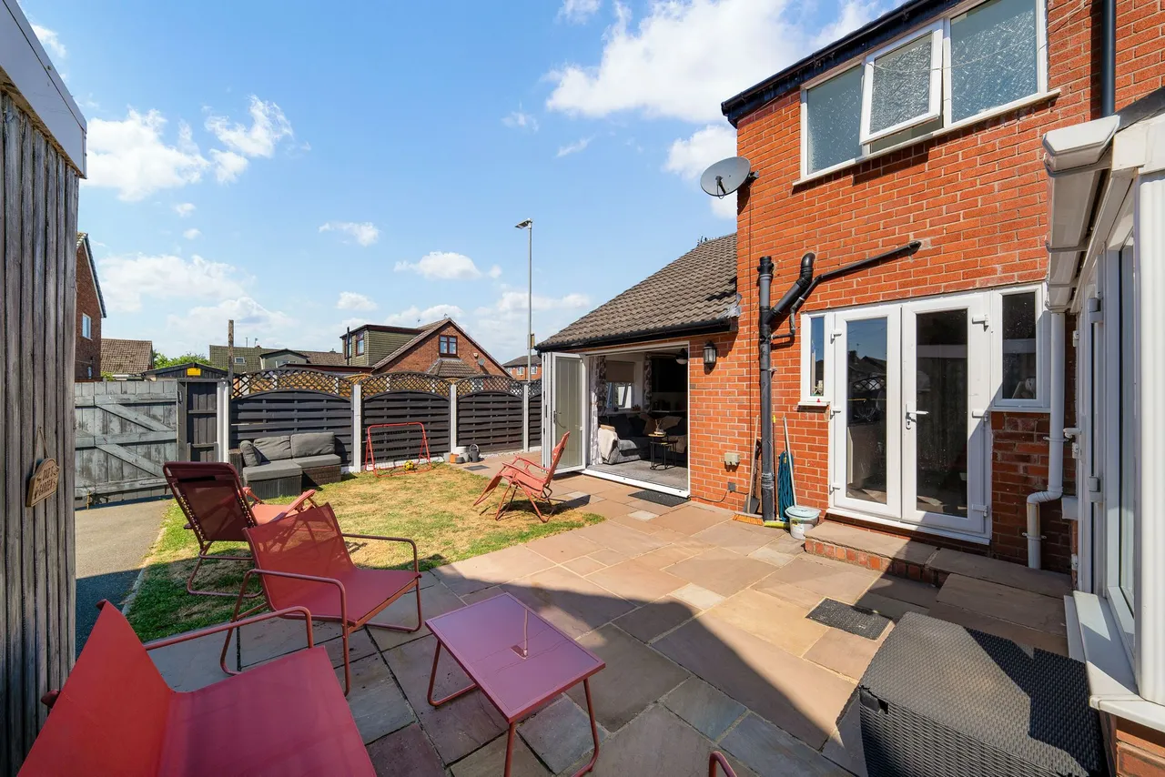 Hampton Drive, Widnes, WA8, photo 34
