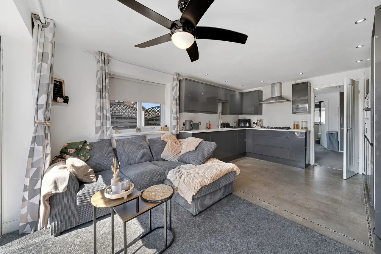 Hampton Drive, Widnes, WA8, photo 28
