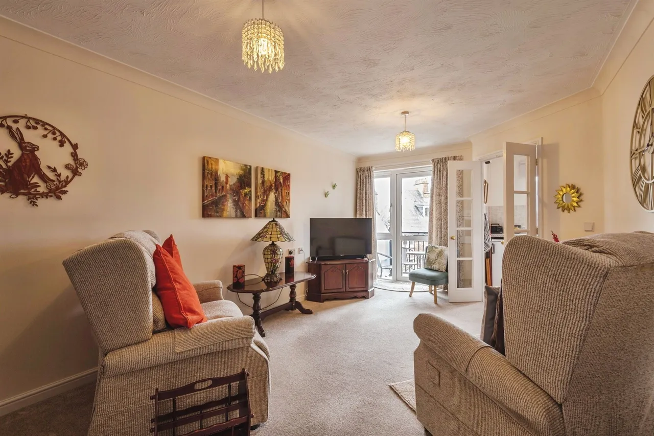 Blenheim Road, Minehead, TA24, photo 2