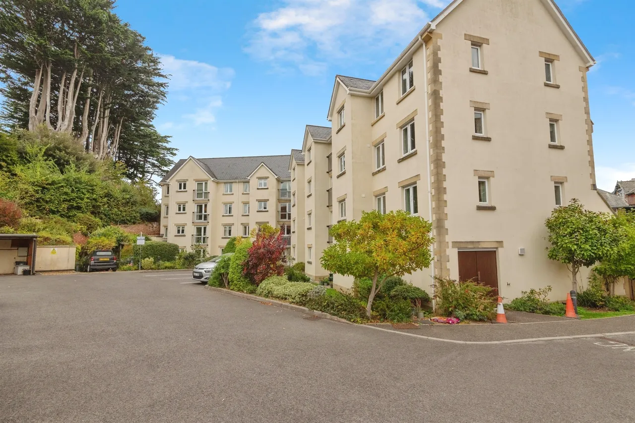 Blenheim Road, Minehead, TA24, photo 12