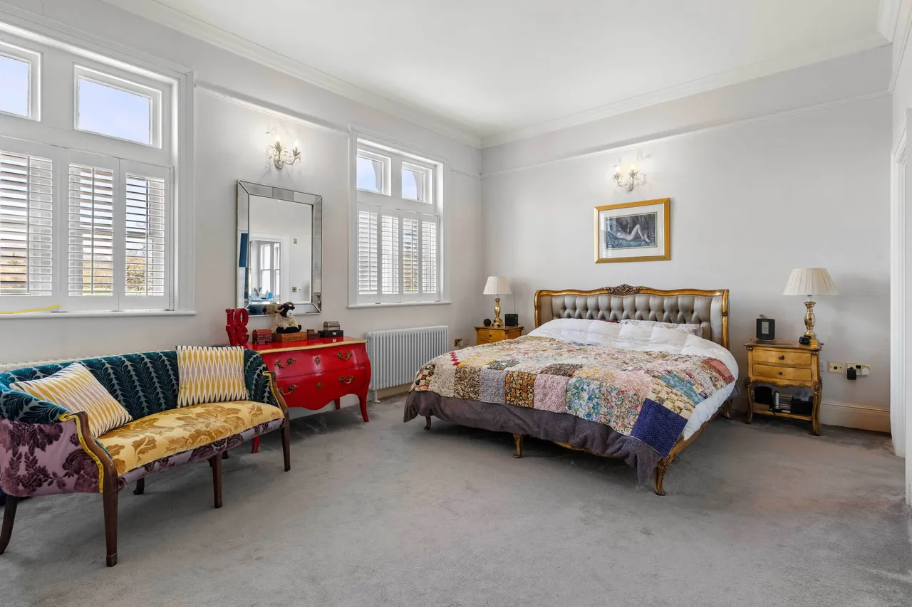 Oakhurst, Frogmore Hall, SG14, photo 14