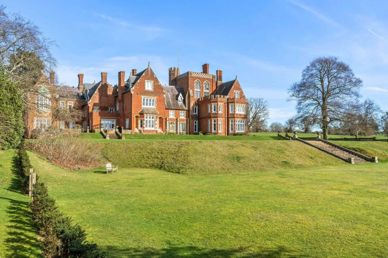 Oakhurst, Frogmore Hall, SG14, photo 50