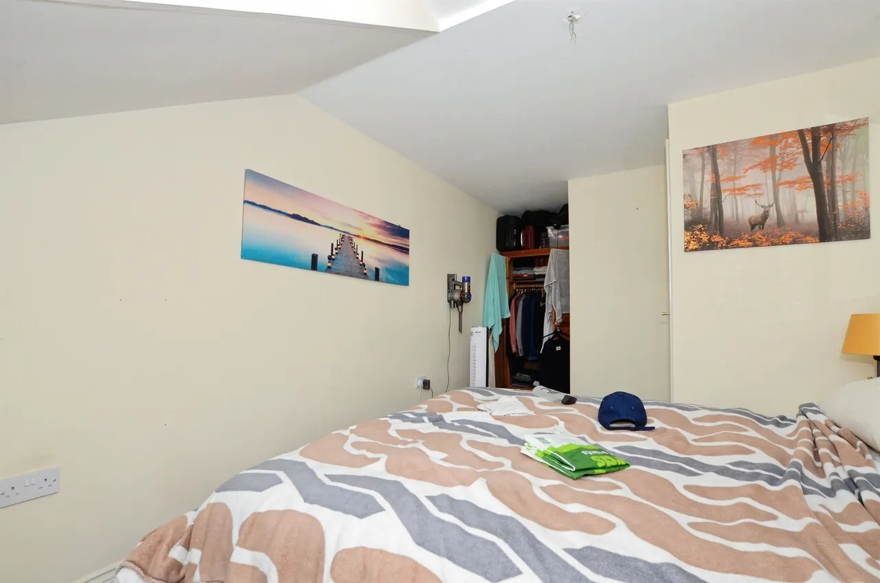 Loweswater Close, Watford, photo 8