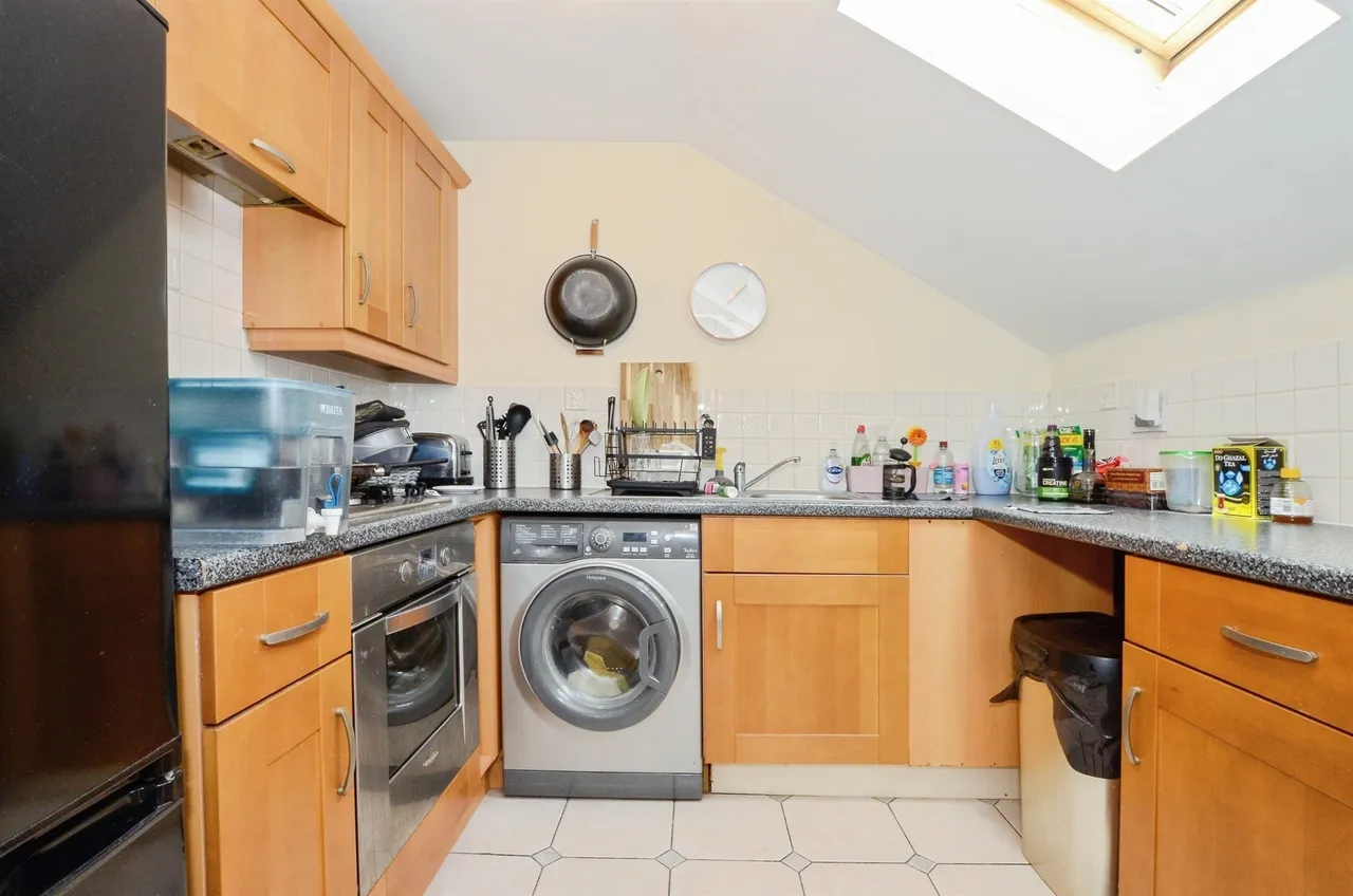 Loweswater Close, Watford, photo 10