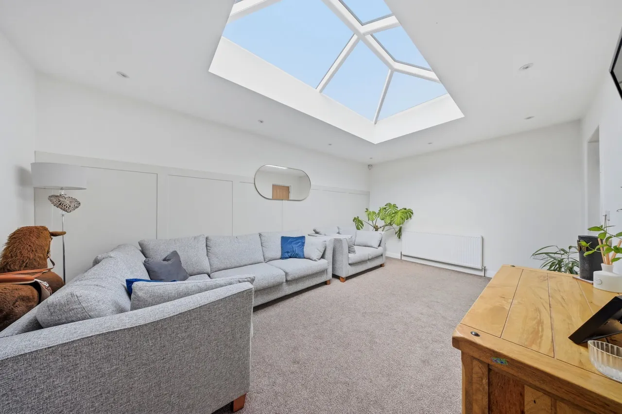 Wensley Close, Burnley, BB11 4RF, photo 4