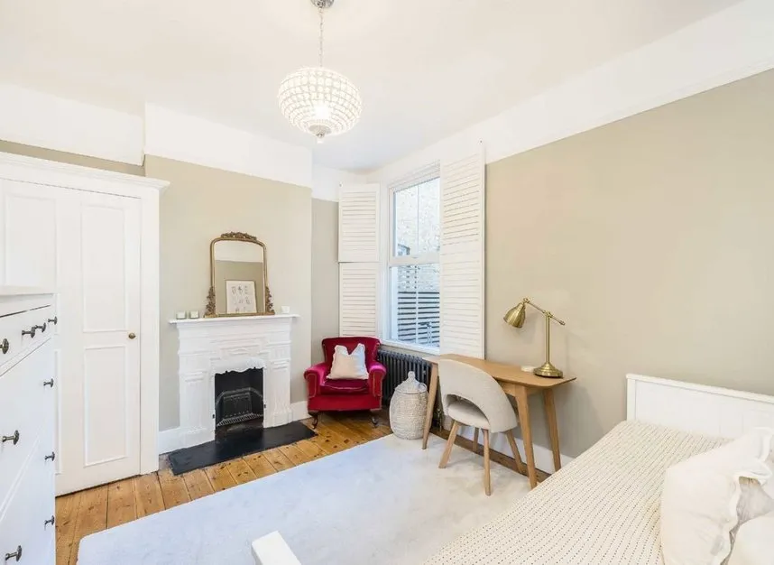 Ingelow Road, South Lambeth, SW8, photo 3