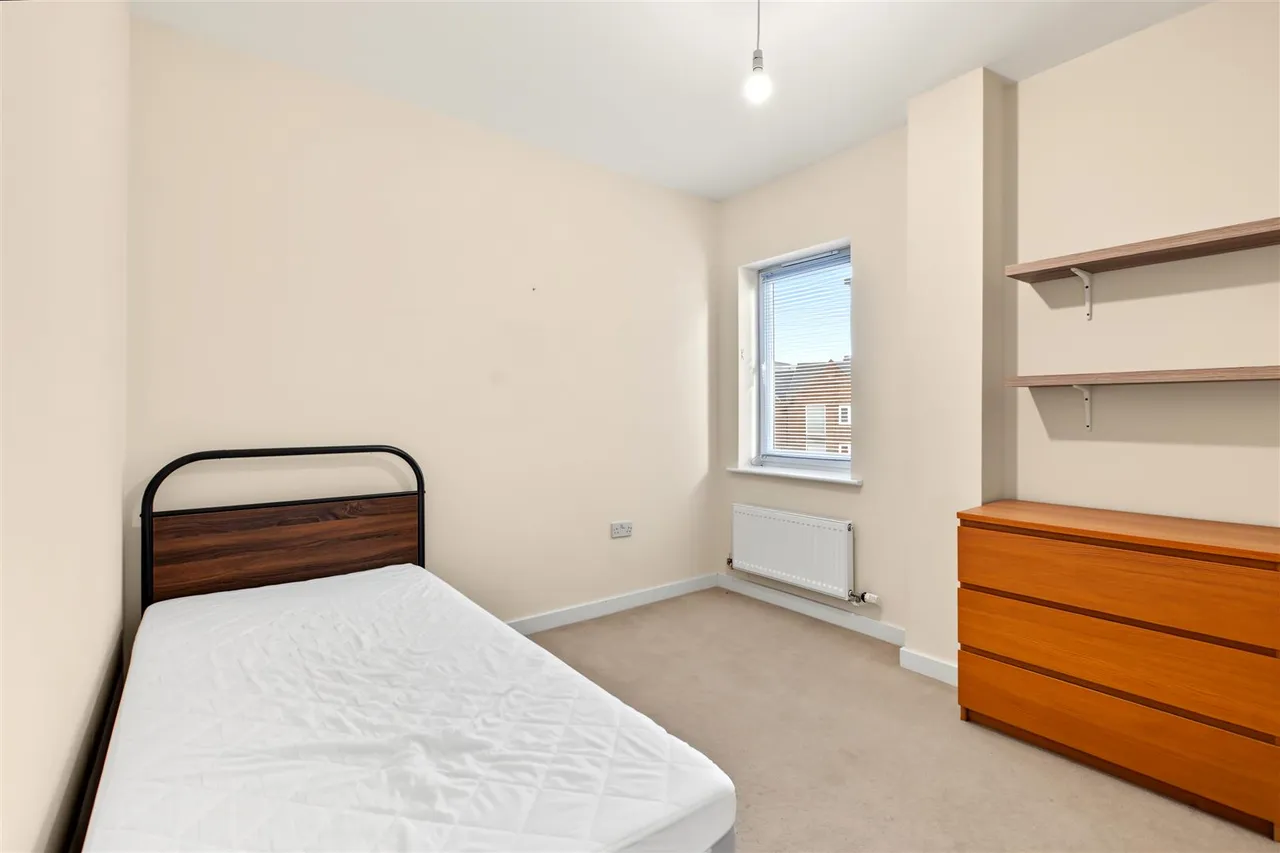 Watermark Close, Nottingham, NG5, photo 7