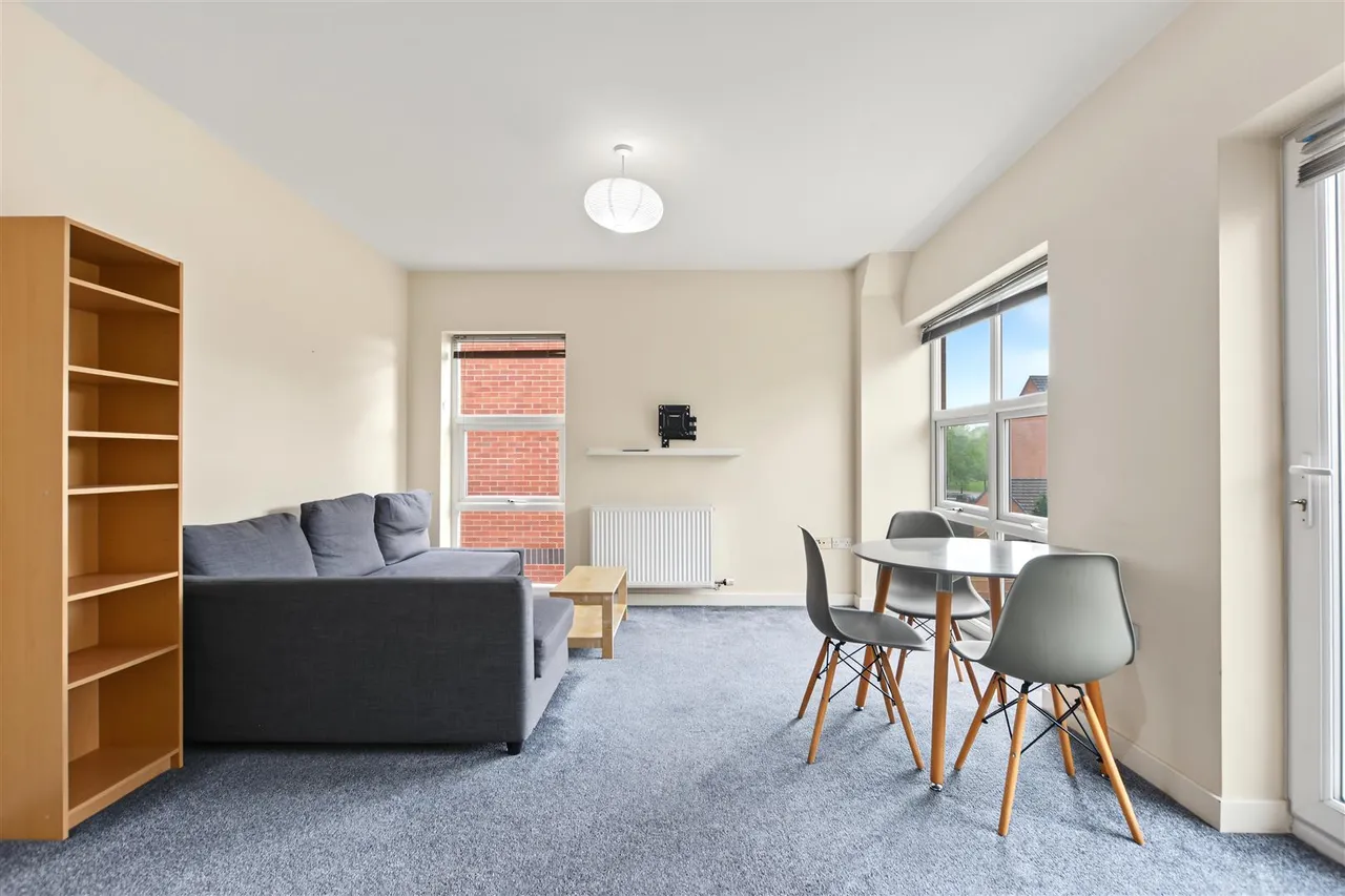 Watermark Close, Nottingham, NG5, photo 3