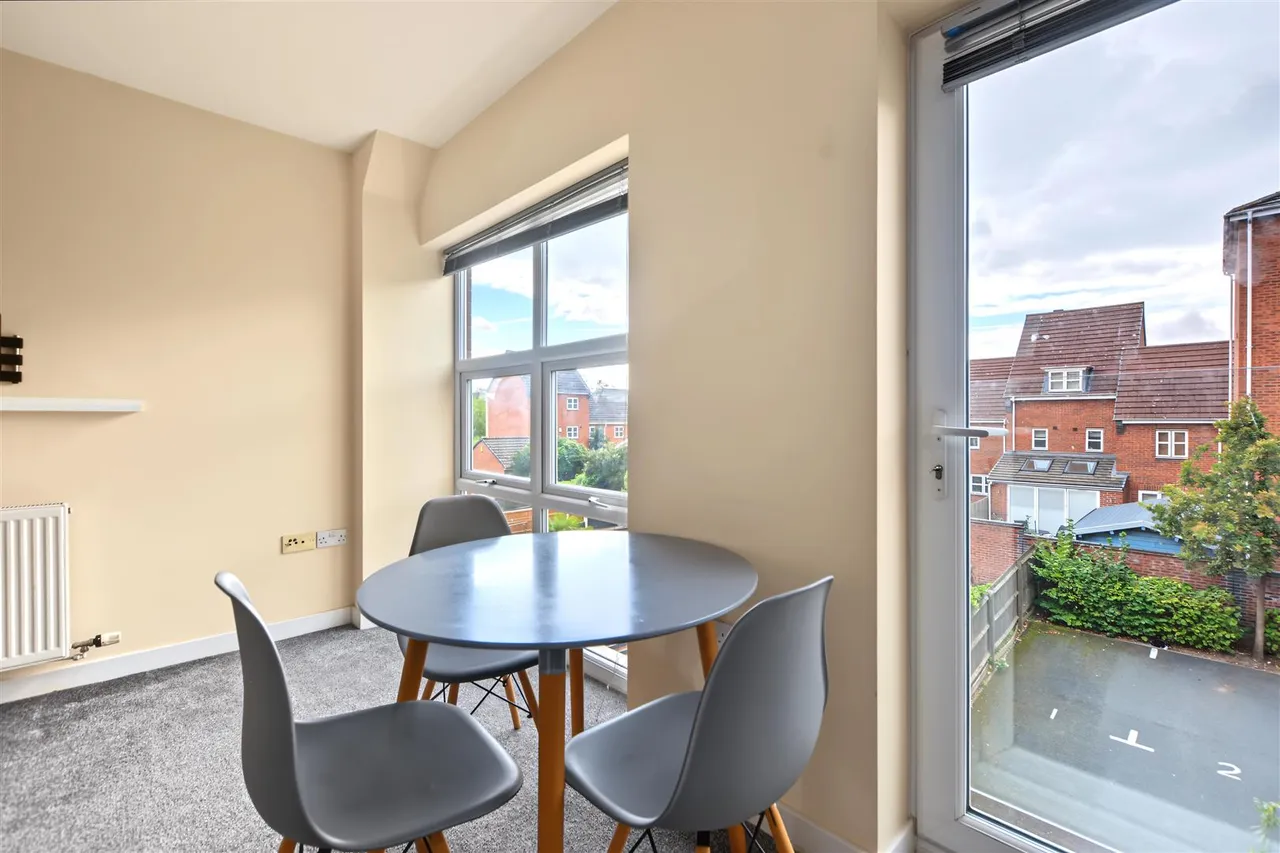 Watermark Close, Nottingham, NG5, photo 9