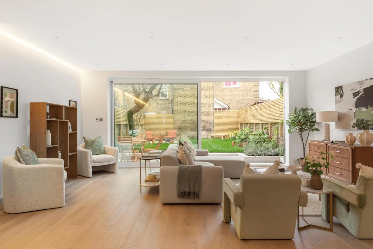 Broughton Road, London, W13, photo 5