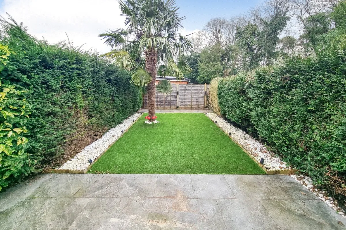 Furze Close, Ash Vale, Guildford, Surrey, GU12 5NA, photo 7