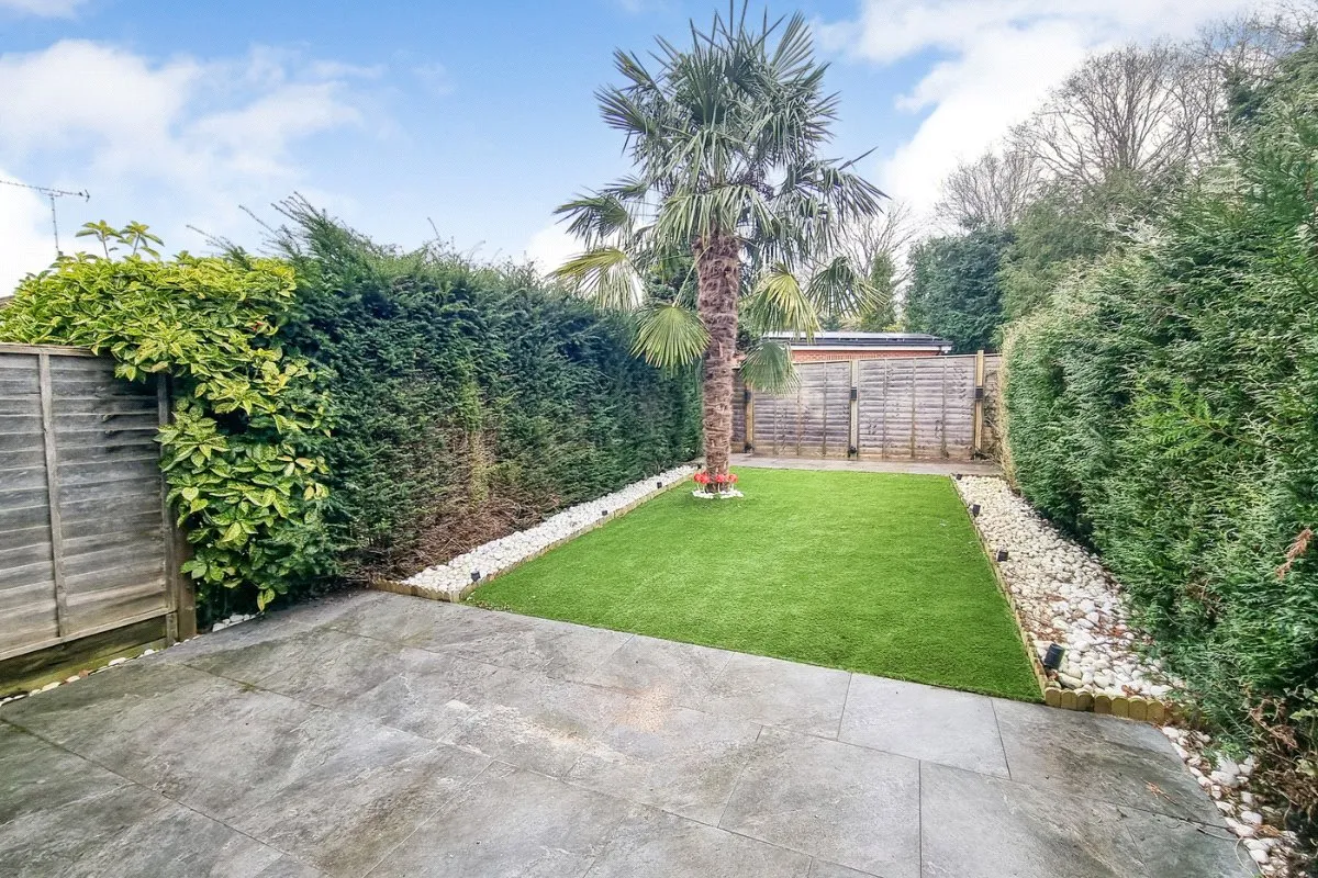 Furze Close, Ash Vale, Guildford, Surrey, GU12 5NA, photo 10