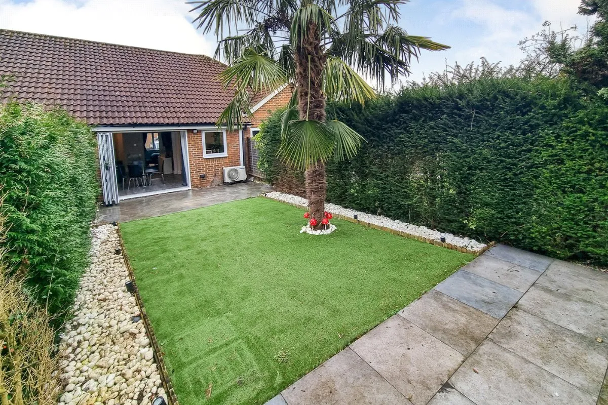 Furze Close, Ash Vale, Guildford, Surrey, GU12 5NA, photo 12
