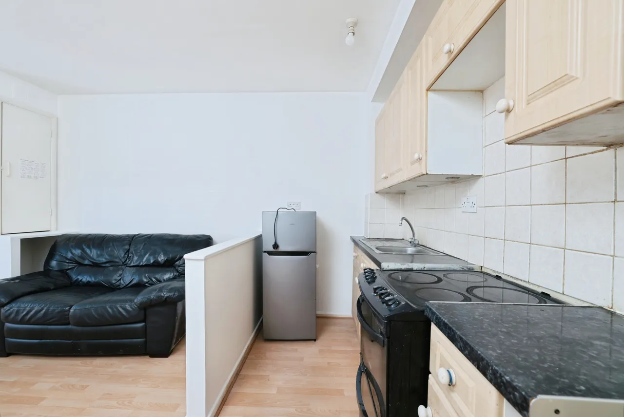 Queens Avenue, WATFORD, photo 6