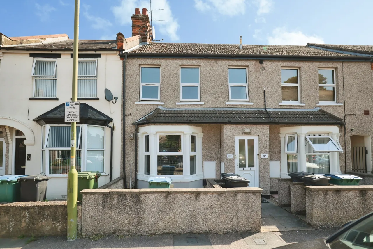 1 bed flat to rent — Queens Avenue, WATFORD