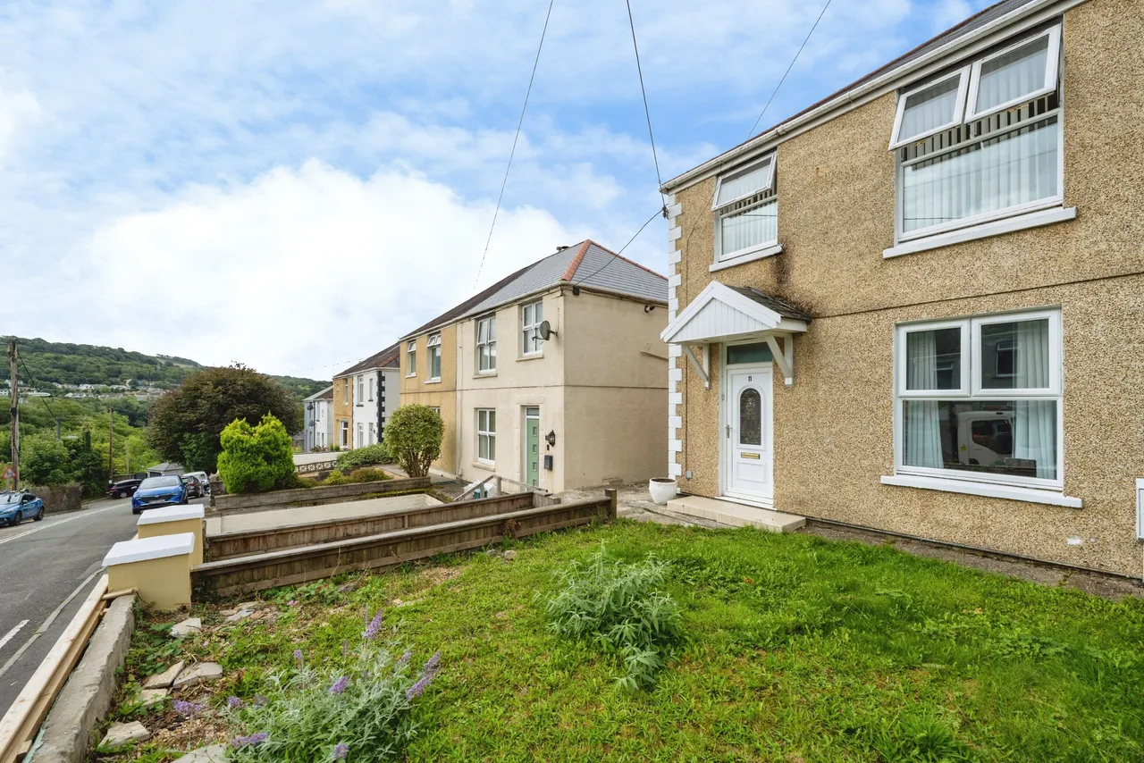Fforest Hill, Neath, SA10, photo 19
