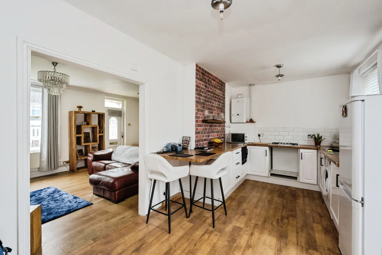 Fforest Hill, Neath, SA10, photo 10