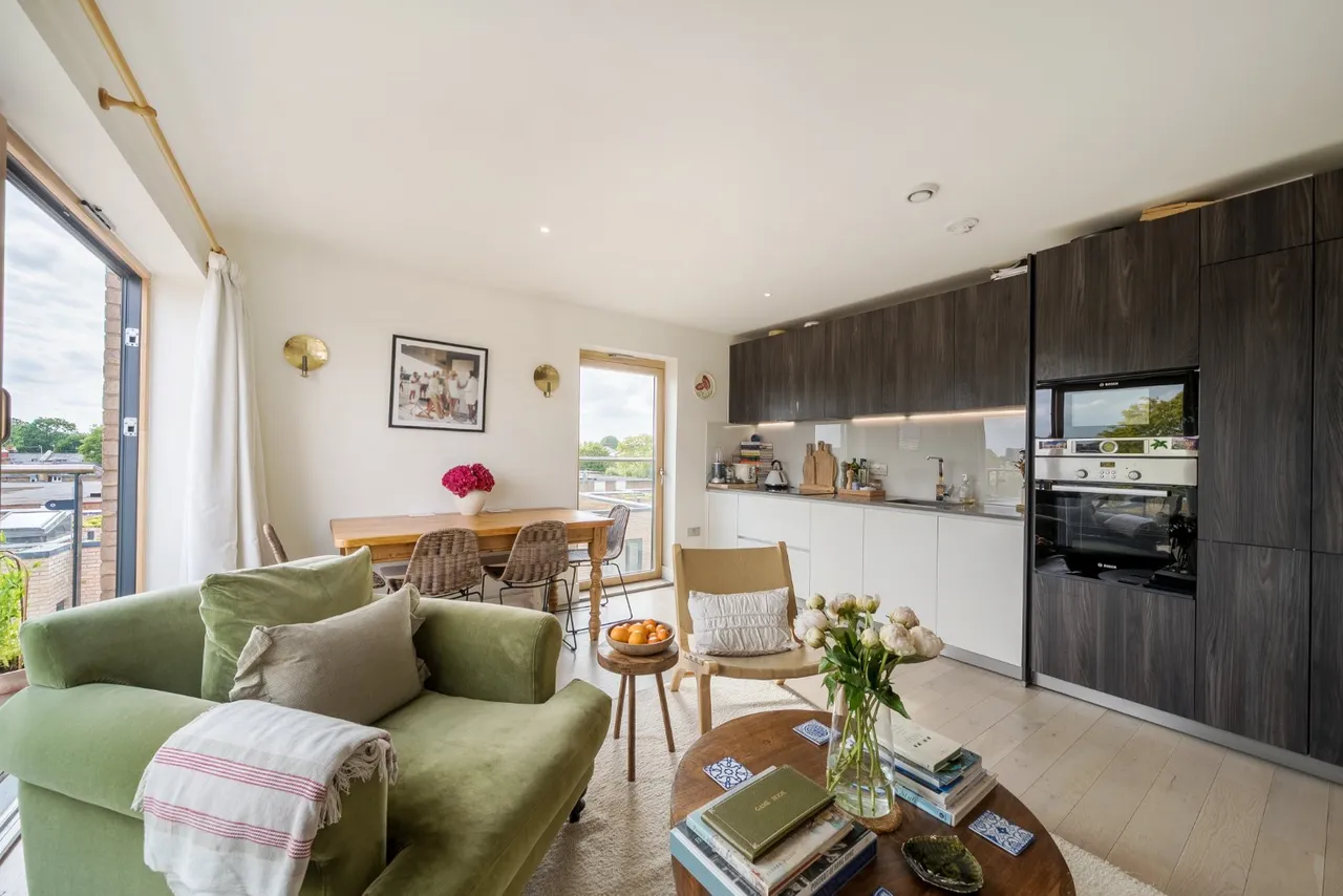 Vinery Way, Hammersmith, London, W6, photo 3