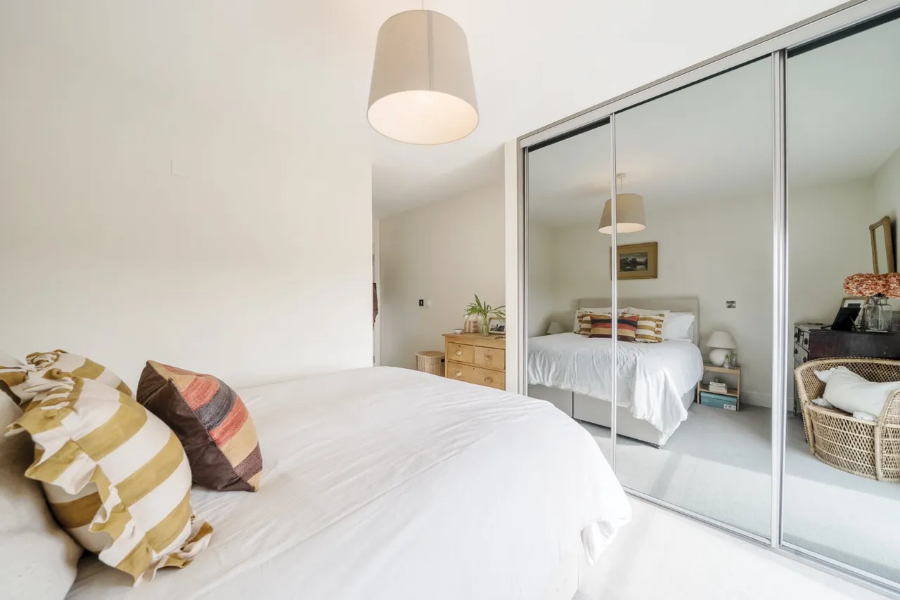 Vinery Way, Hammersmith, London, W6, photo 8