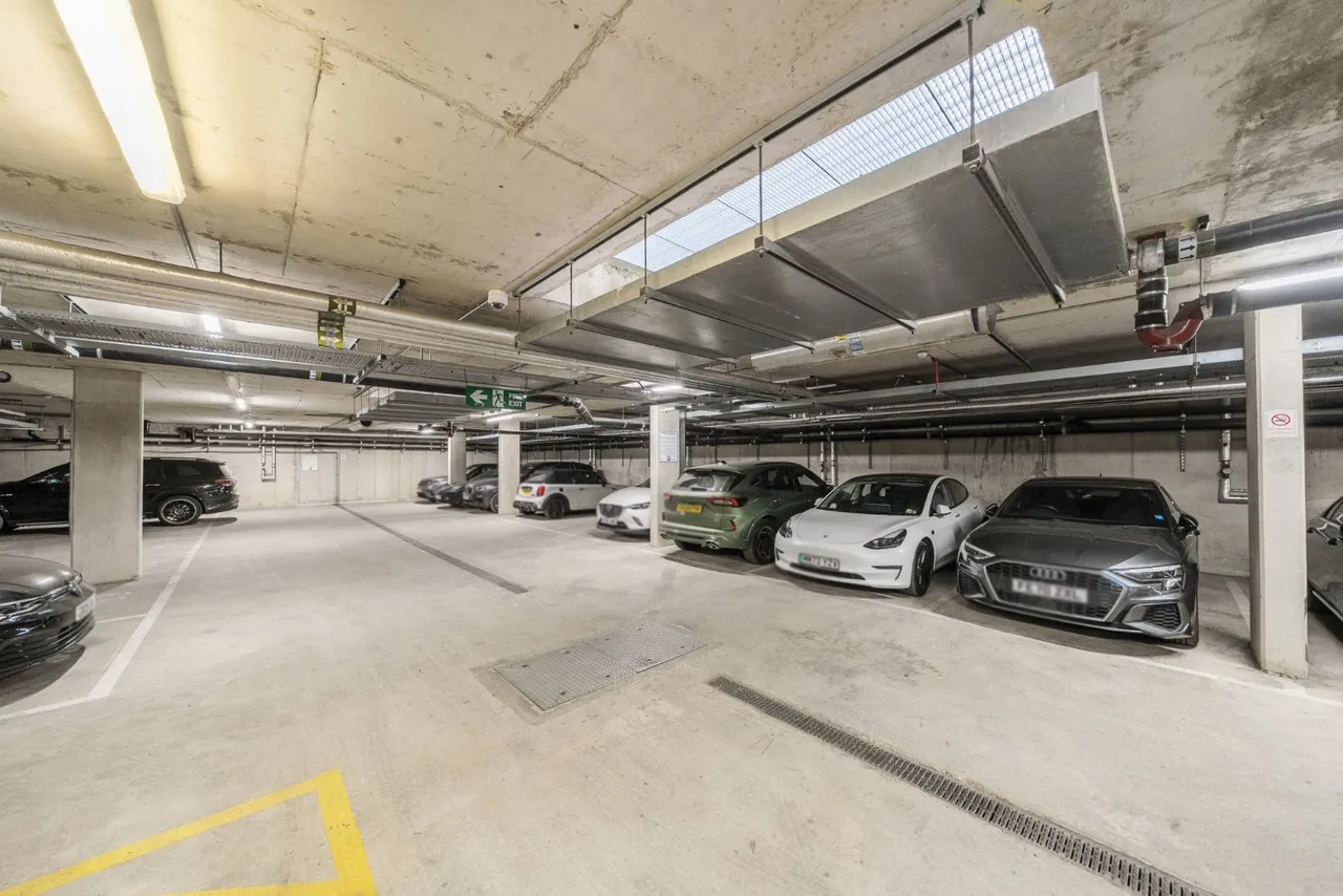 Vinery Way, Hammersmith, London, W6, photo 11