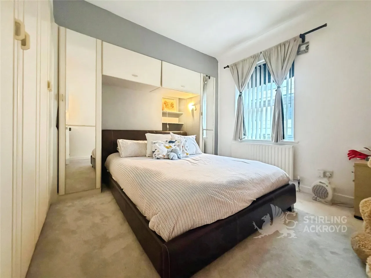 Haydon Place, Guildford, GU1, photo 2