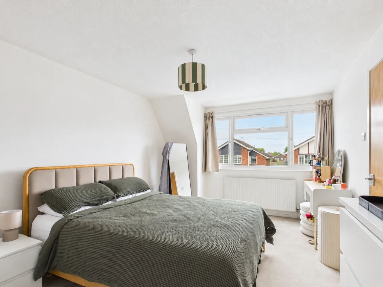 Herons Close, Oulton Broad, photo 9