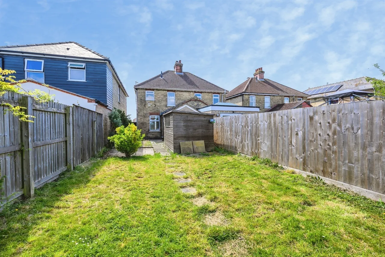 Acacia Grove, March, PE15, photo 13