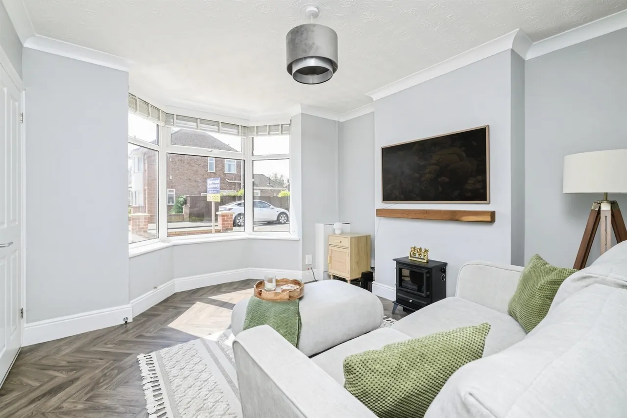 Acacia Grove, March, PE15, photo 6
