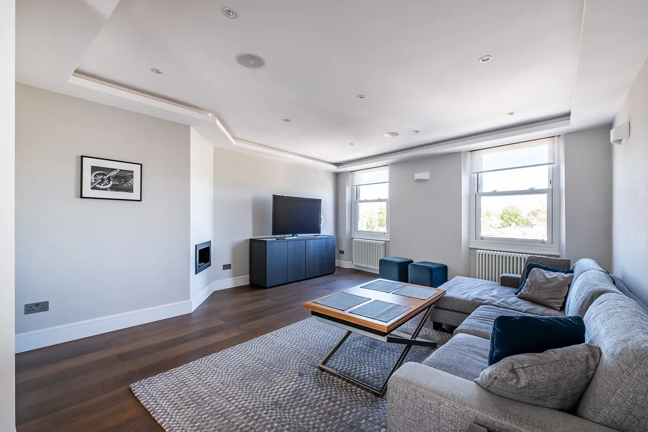 2 bed flat for sale — Edge Street, London, W8
