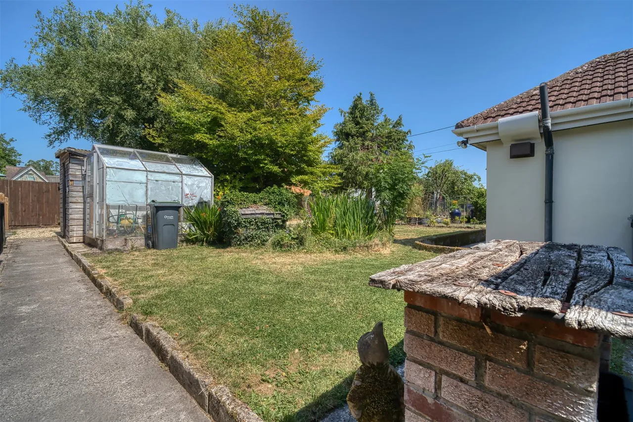 Edgebridge, Mere, photo 10