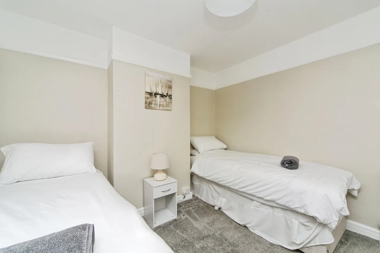 Mostyn Avenue, Llandudno, LL30, photo 19
